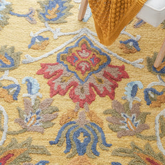 SAFAVIEH, Handmade Marietje Blossom French Country Wool Area Rug
