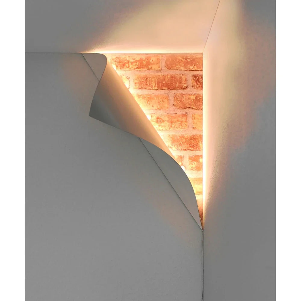 "Big Reveal" LED Corner Light 18" White Curved Metal